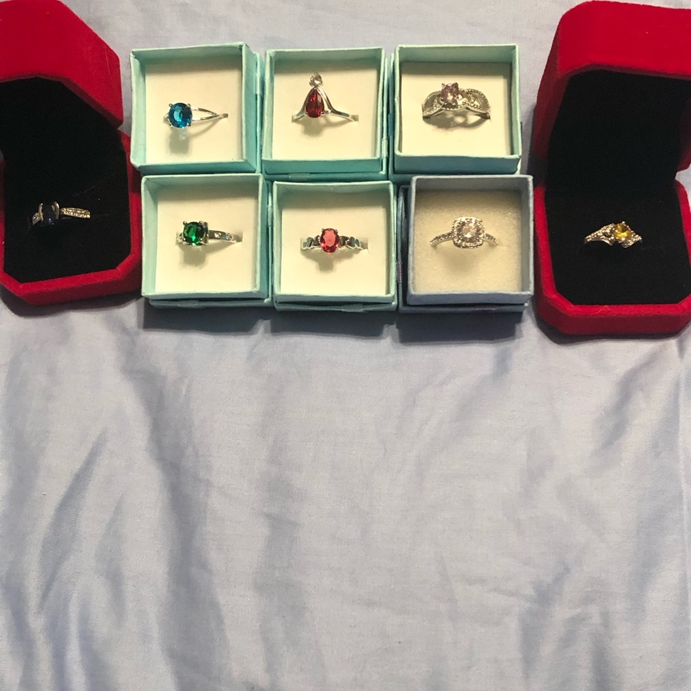 Lot of eight rings size 7